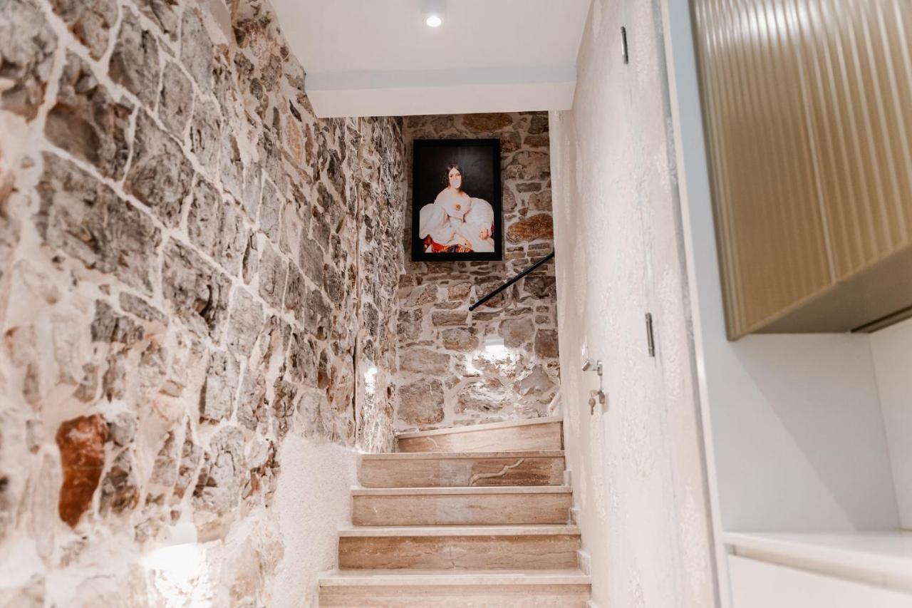 Šibenik Palace Bagian luar foto