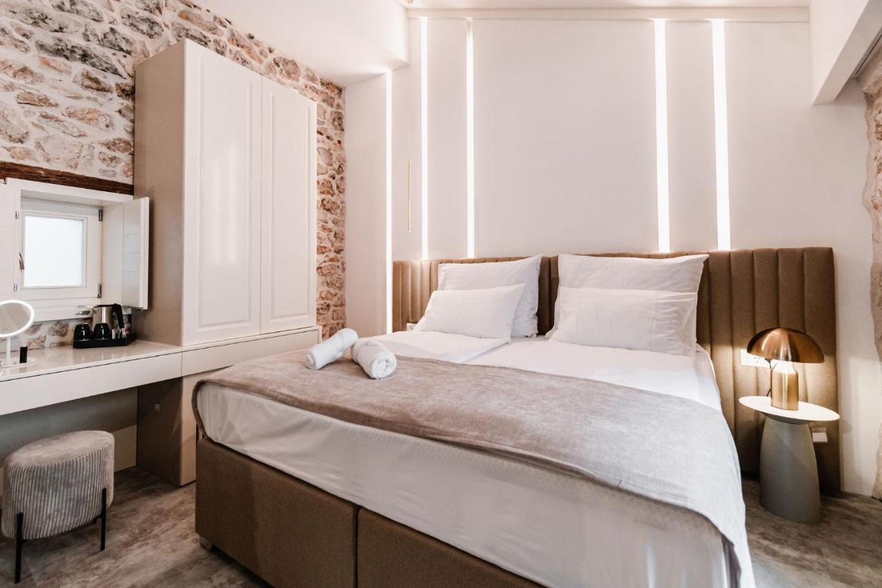 Šibenik Palace Bagian luar foto