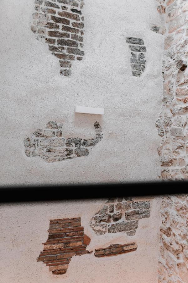 Šibenik Palace Bagian luar foto